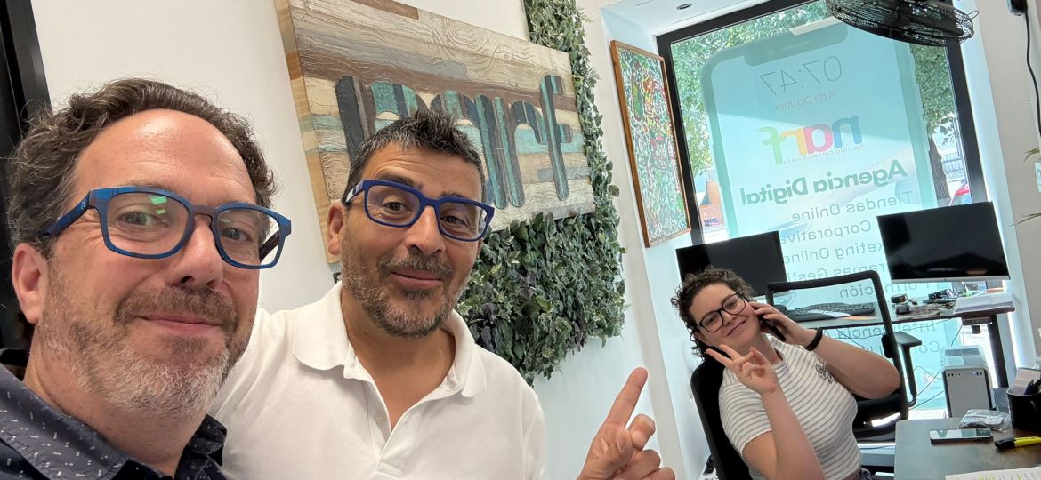 Visita de Joan, CEO de AICOR, a Coworking Écija innovación, digitalización y futuro